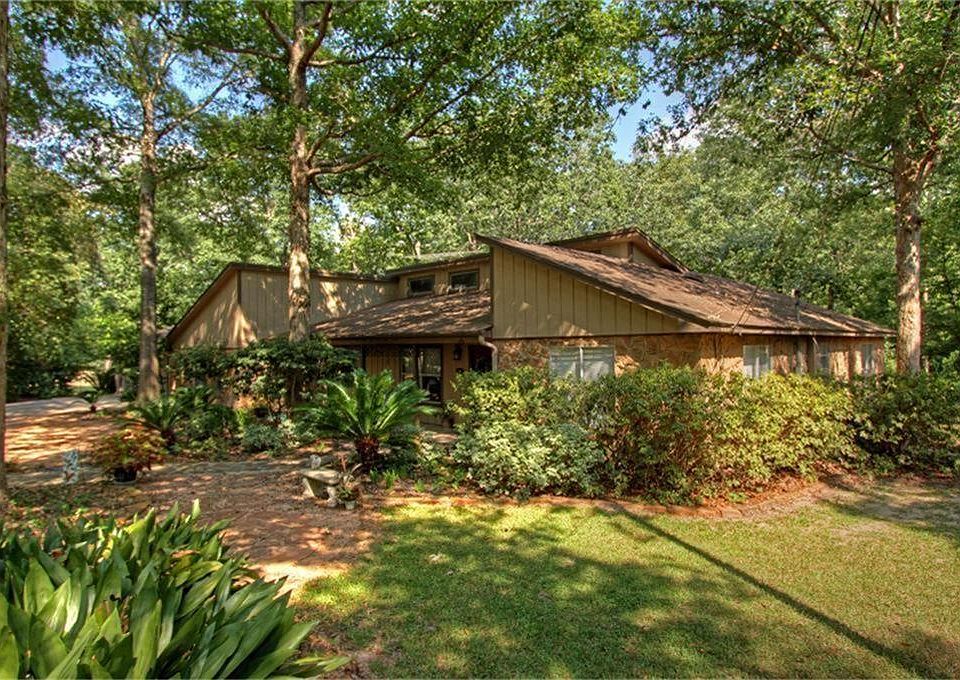 1st image of 10456 Champion Village Dr