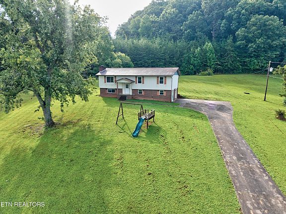 2nd image of 572 S Union Grove Rd