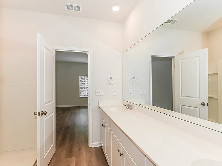 1158 Joywood Dr — Photo 9