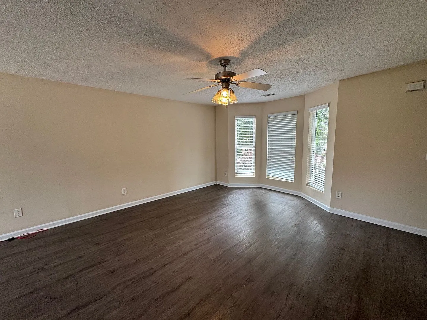 Bridgewater Home! Pre-Leasing For August 1 2027! — Photo 3