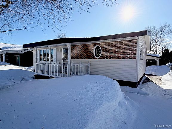 3rd image of 2009 Deer Lake Ave