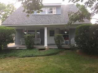 1534 Parker Dr, Mayfield Heights, OH 44124