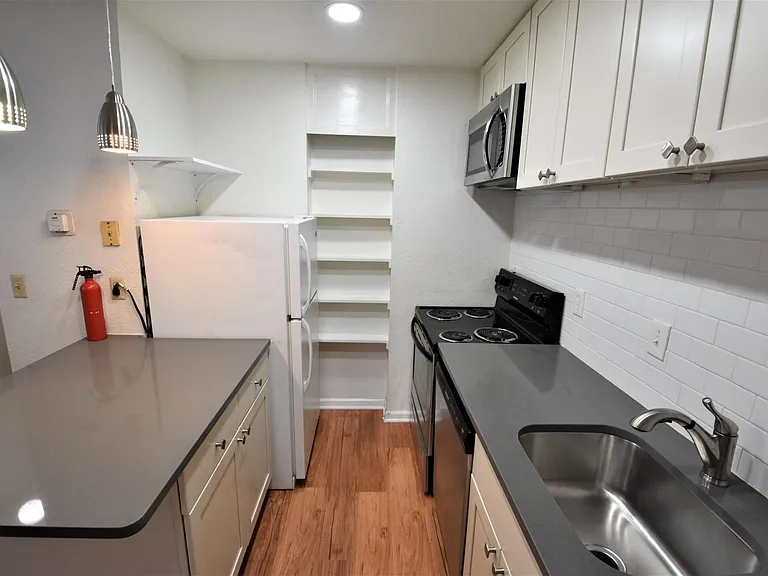 1818 Arapahoe Ave #1A — Photo 7