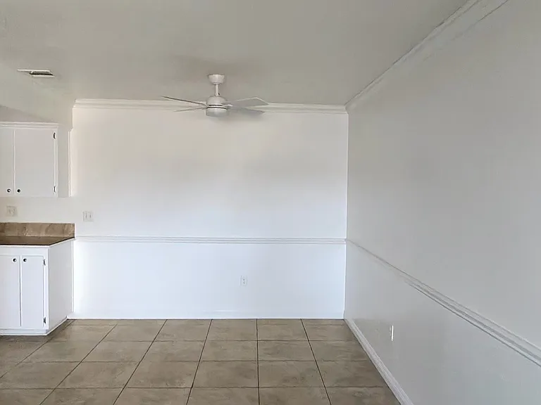 3902 W Valencia Dr #11 — Photo 3