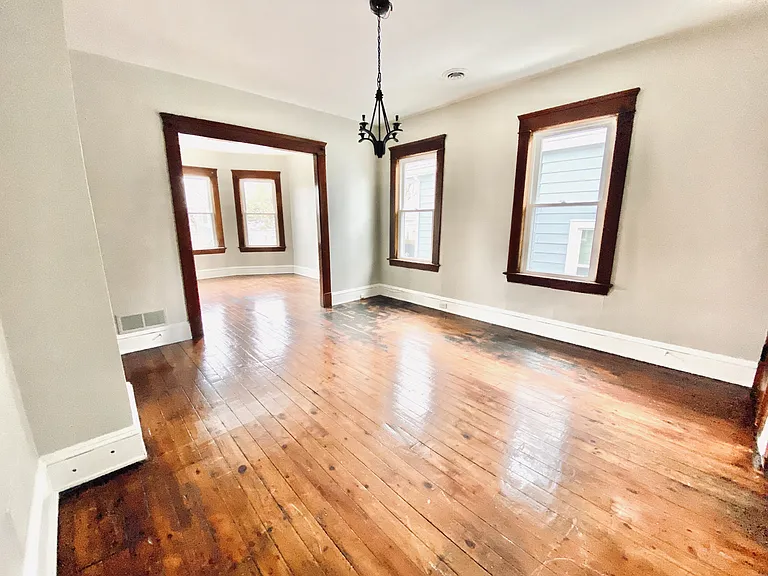 3900 Robert Ave — Photo 4