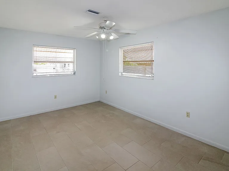 1317 Mango Ave — Photo 13