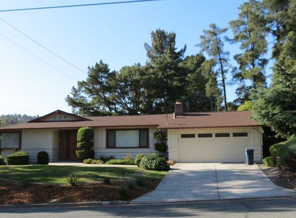 3rd image of 111 Donald Dr