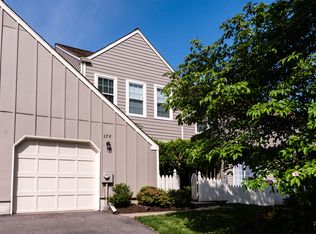 278 Copper Beech Dr, Blue Bell, PA 19422