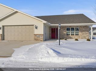 1365 Candlelight Ln, Fond Du Lac, WI 54937