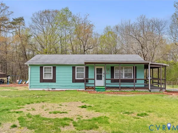 6436 Macedonia Rd, Woodford, VA 22580