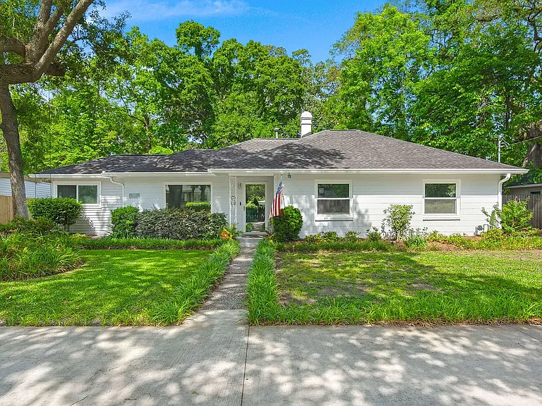 672 W Oak Forest Dr — Photo 3