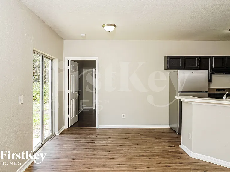 4743 Luther Ave — Photo 5