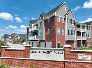 Montgomery Place Apartments, Montgomery, IL 60538