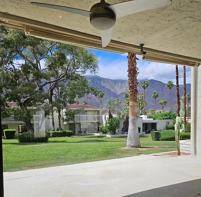 3 bed, 2349 sqft, $3,500 — Photo 2