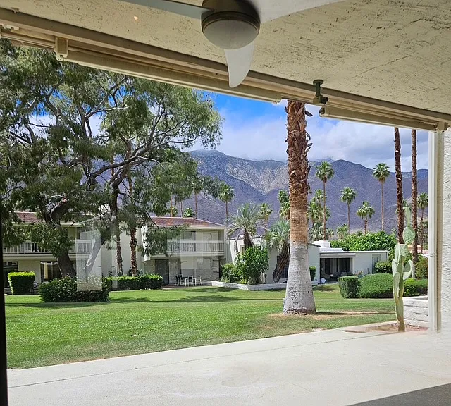 3447 Andreas Hills Dr — Photo 2