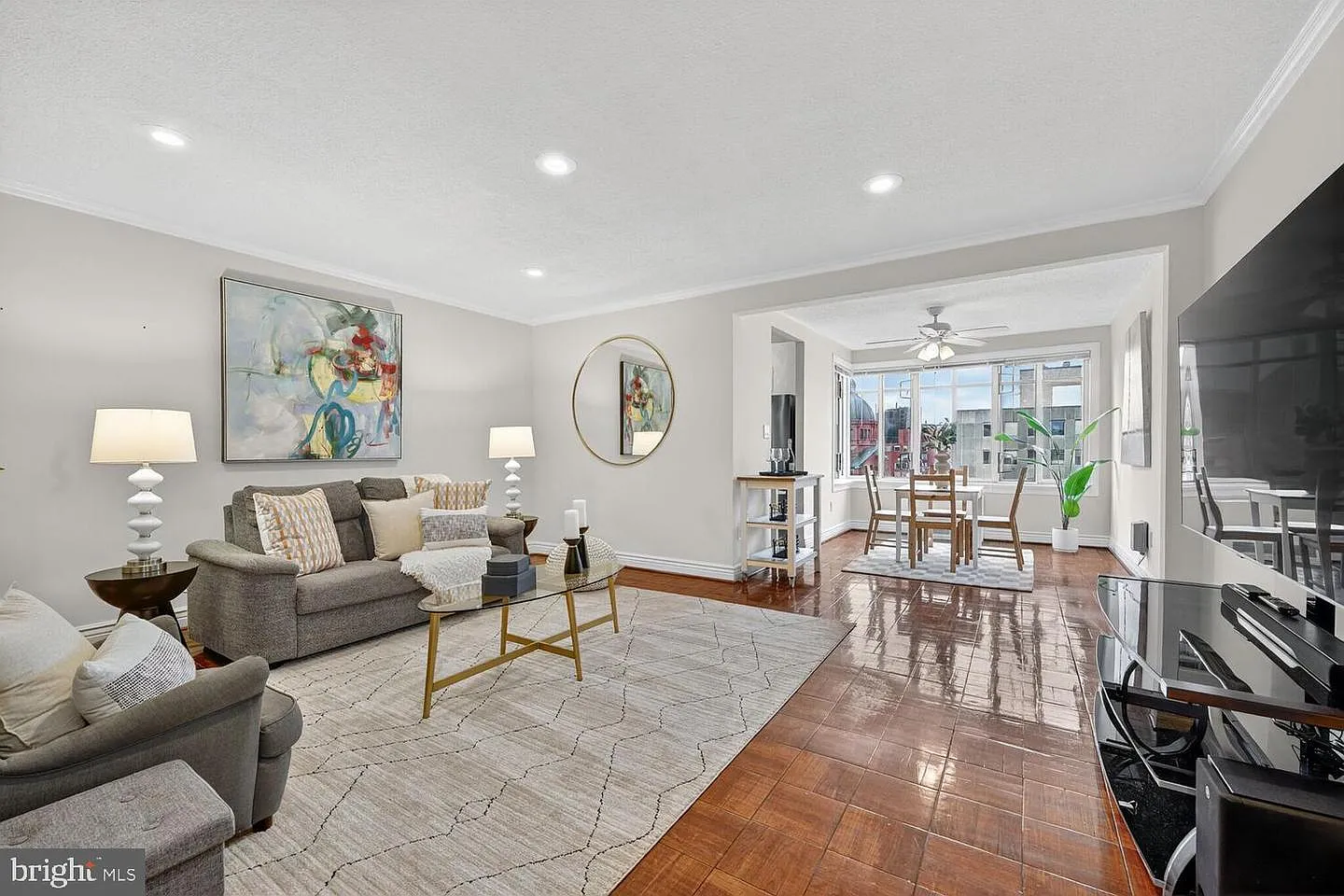 1727 Massachusetts Ave NW #807 photo 1