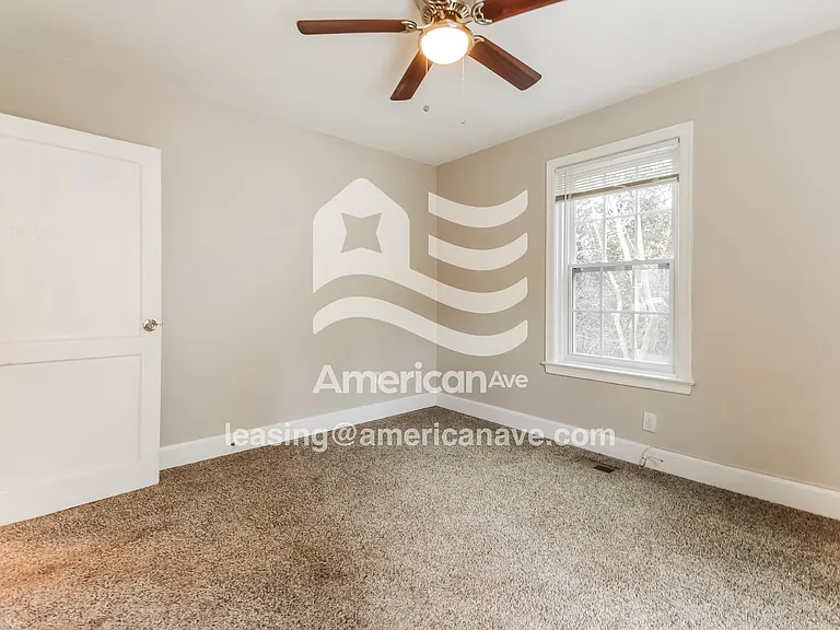 566449_014_wm_-_bedroom_13548039.jpg