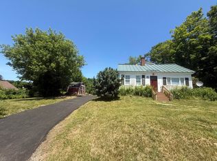 37 Hemlock St, Sabattus, ME 04280