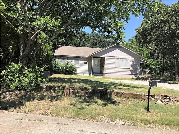 4th image of 2409 NW 2nd Ave