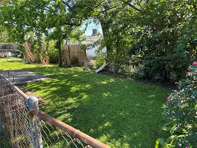 2804 Longwood Dr #C — Photo 8