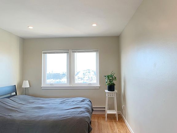 4th image of 156 Terra Vista Ave APT 5