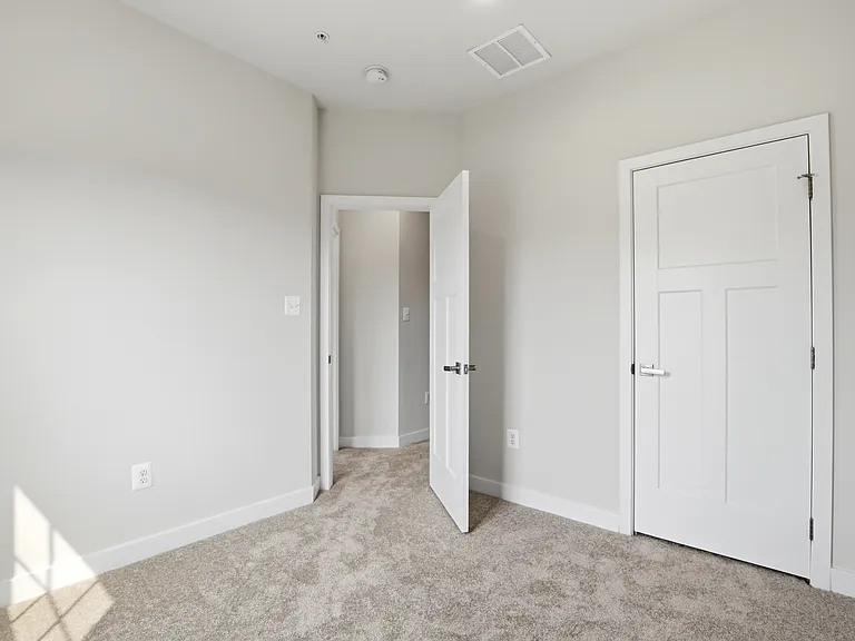 9623 Tall Oaks Rd — Photo 20