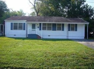 104 Fox Hill Rd, Hampton, VA 23669