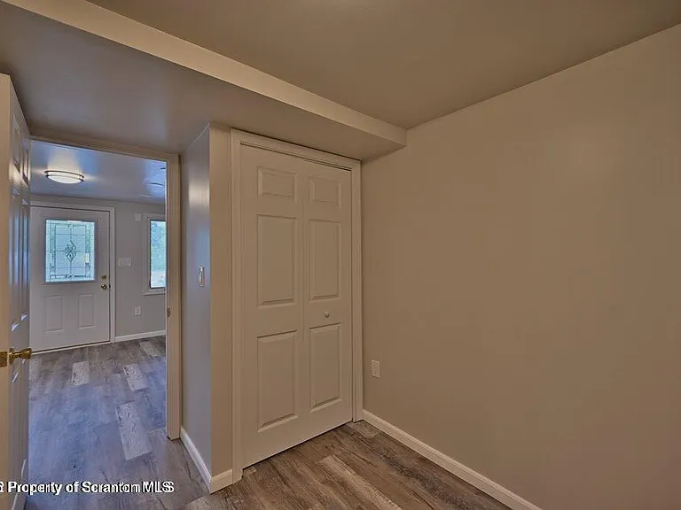 200 Center St — Photo 16