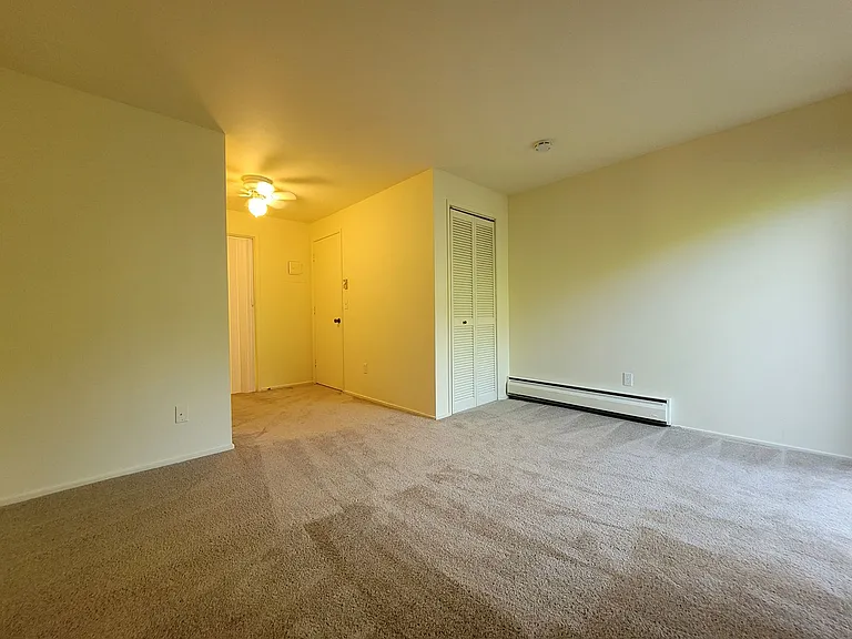 11206 NE 68th St #228 — Photo 8