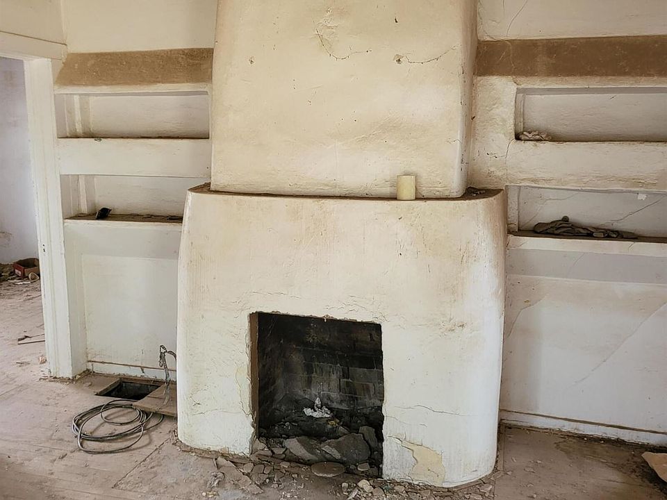 2nd image of 815 Williams Ave