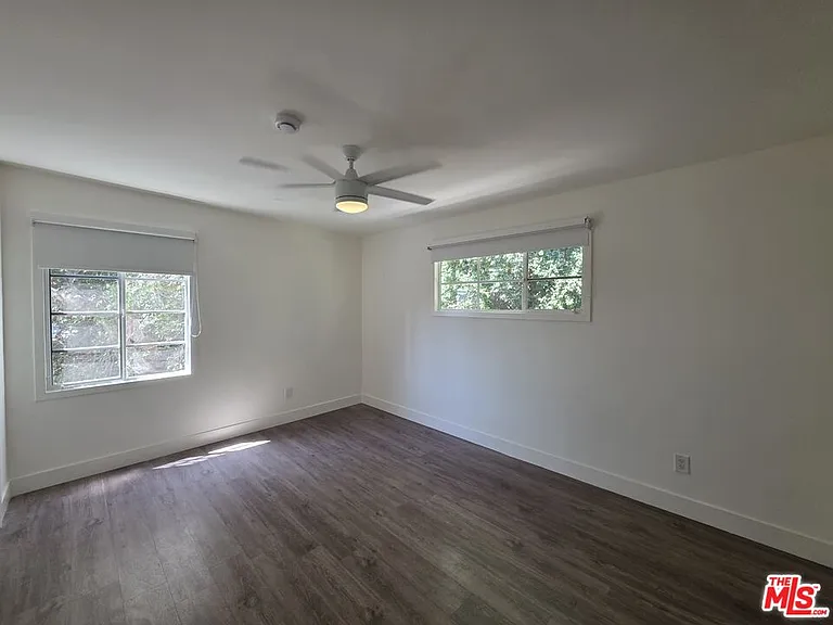 1635 S Beverly Glen Blvd #6 — Photo 51