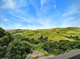 109 Vista Heights Rd, El Cerrito, CA 94530