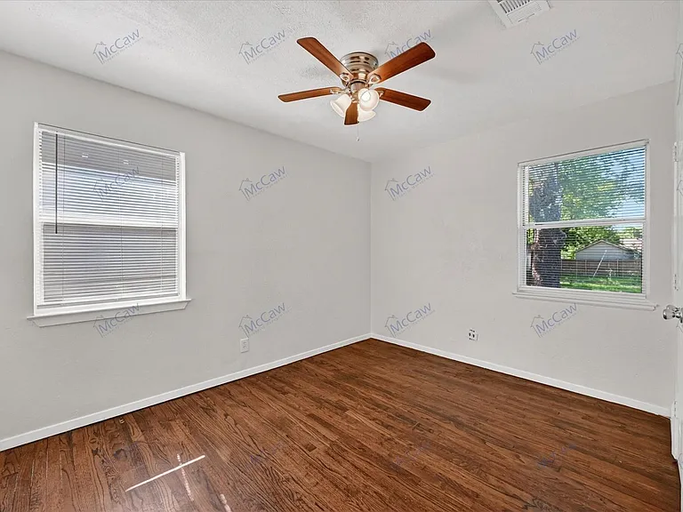 2848 Beasley Dr — Photo 10