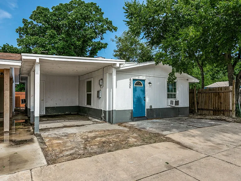 Elmwood Triplex — Photo 2