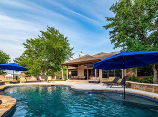 204 Independence Dr, Georgetown, TX 78633