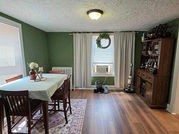 2nd image of 411 7th St