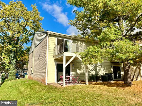 3rd image of 119 Hampstead Dr #119