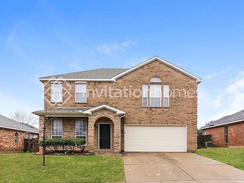 1st image of 1213 Sweetwater Dr