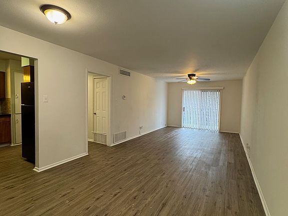 2nd image of 1803 W Gramercy Pl APT 2F