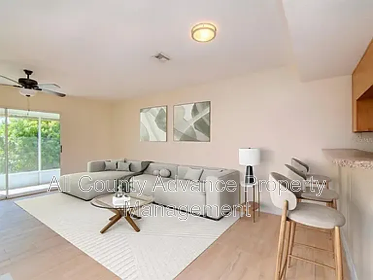 1532 Chateaux De Ville Ct — Photo 5