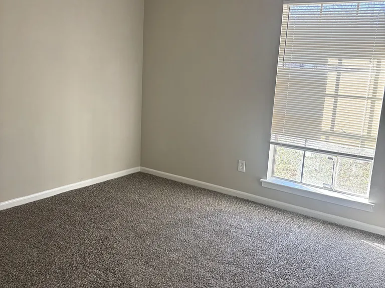 5052 Blacksmith Dr — Photo 8