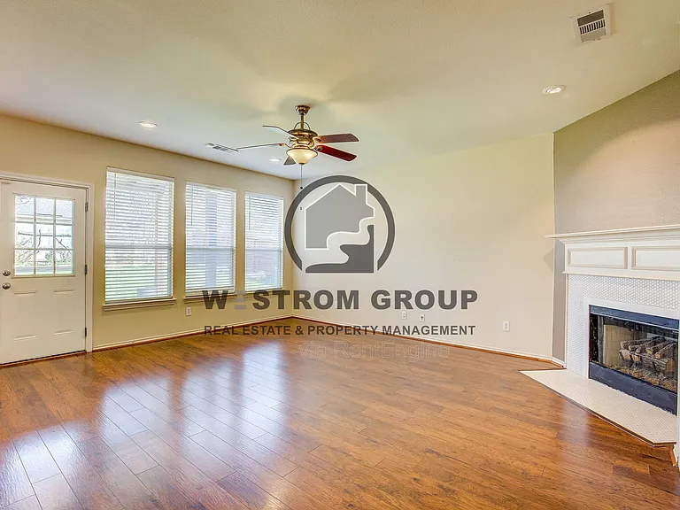 4537 Chris Dr — Photo 31