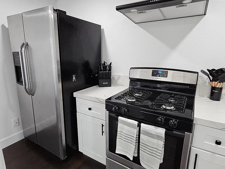 3911 Woolwine Dr #B — Photo 2