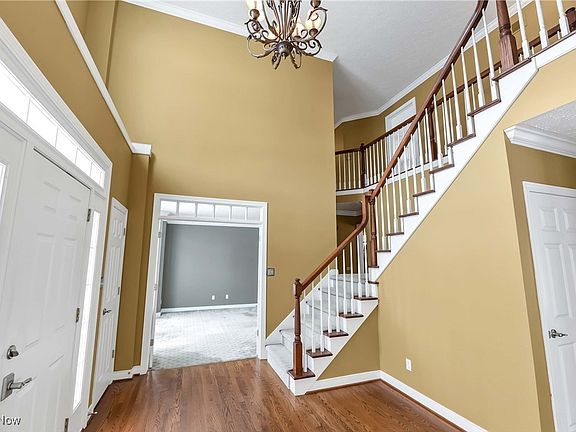 2nd image of 8024 Majestic Oaks Trl