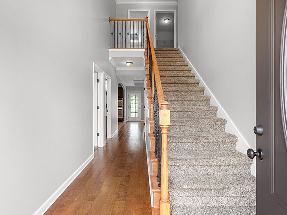 5th image of 2928 McManus Cir