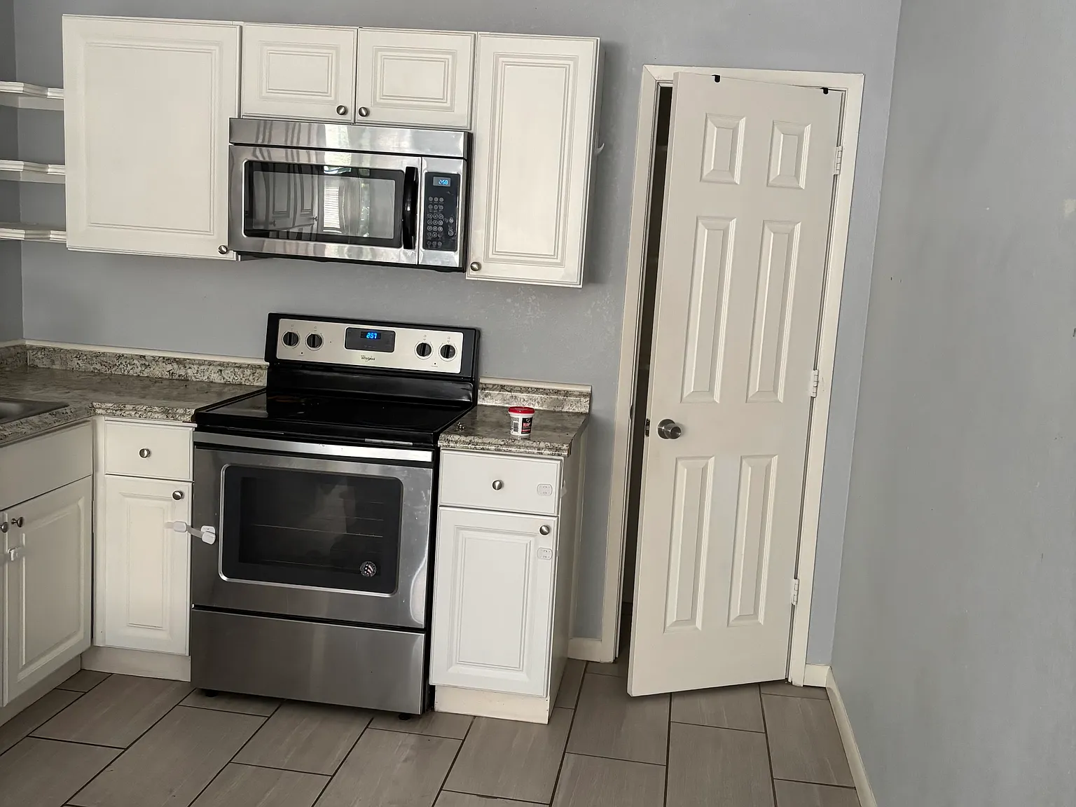3 bed, 1386 sqft, $800 — Photo 2