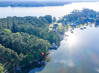 332 Mainsail Dr, Greenwood, SC 29649