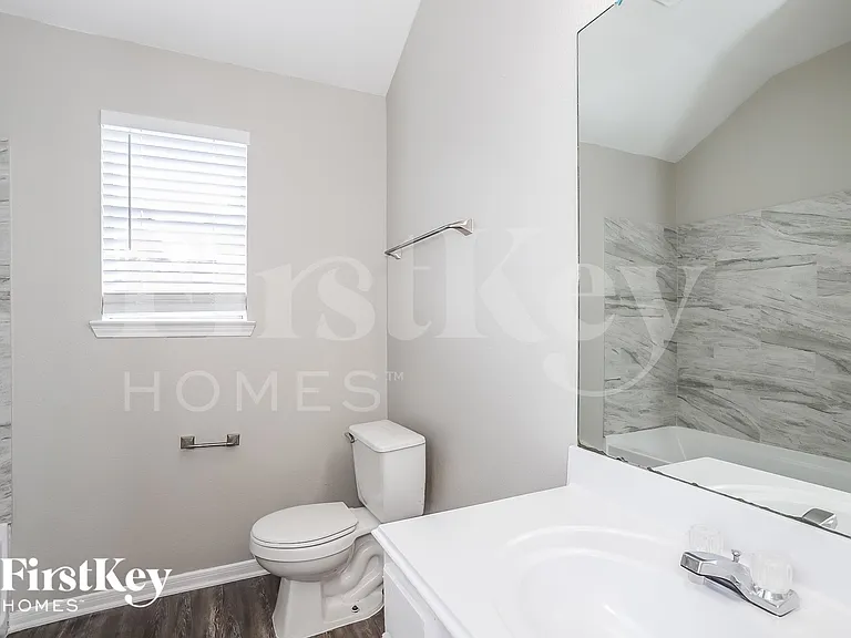 16318 Autumn Leigh Dr — Photo 14
