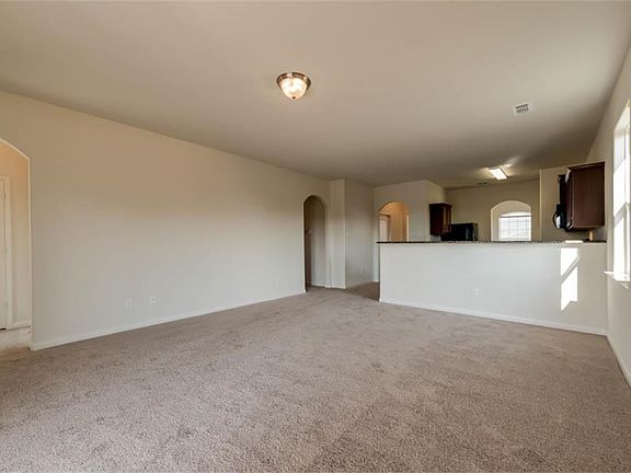 3rd image of 20615 Stout Dr