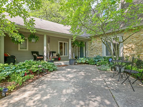 4th image of 9024 Kirkham Ct